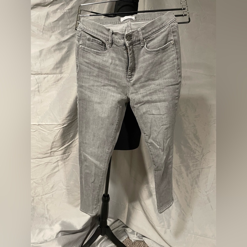 LOFT Women's Light Gray Ankle Jeans